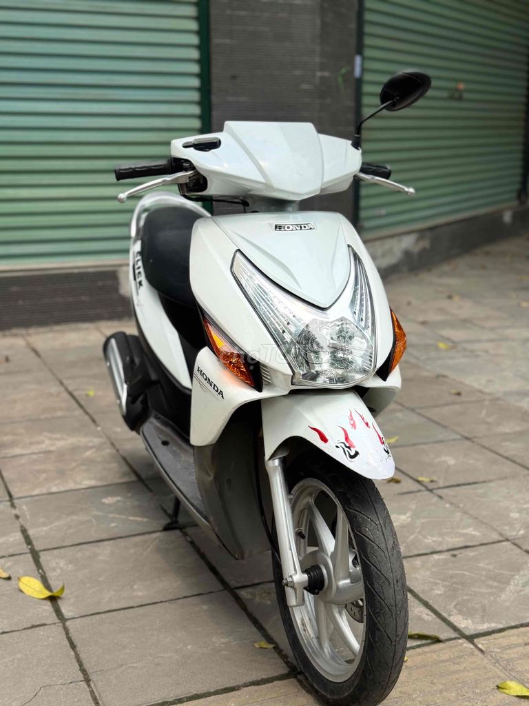 Honda Click Trắng Xăng xe đẹp như mới - 134303473 - ảnh 2
