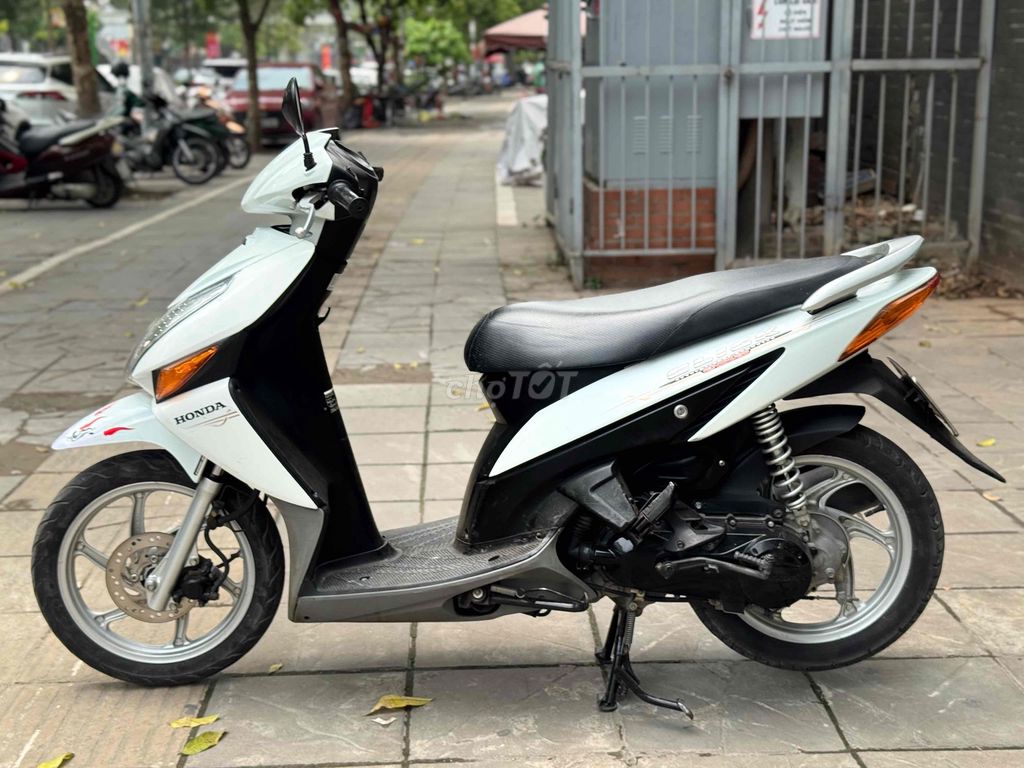 Honda Click Trắng Xăng xe đẹp như mới - 134303473 - ảnh 7